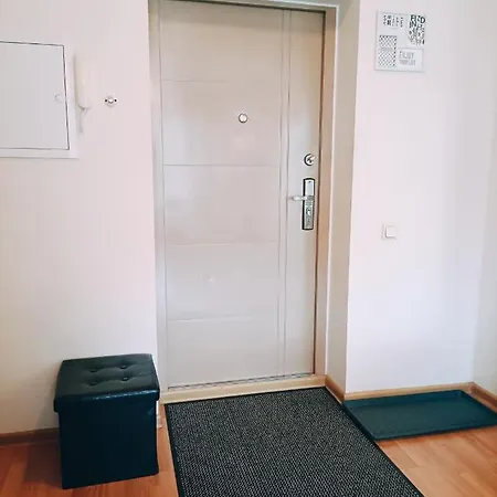 Homey Nest In Riga Midtown Center, Up To 4 Guests, Steps From The Park, Free Parking Zewnętrze zdjęcie